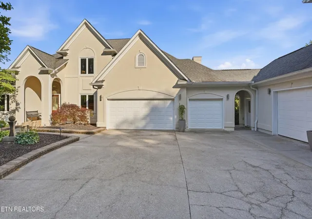 Homes for sale in Louisville, TN | 4246 Gravelly Hills Rd, Louisville, TN 37777 | MLS# 3184998