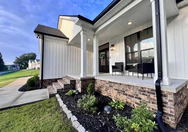 Homes for sale in Dover, TN | 146 Shane Lee Cir, Dover, TN 37058 | MLS# 3269698