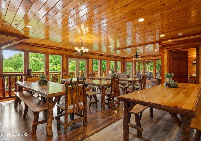 Photo 3 of Mansion for sale at 1935 Blackthorn Tr, Sevierville, TN 37876 | MLS# 3193088 | Listing updated on 2026-10-02