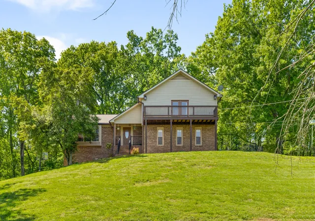 Homes for sale in Mount Pleasant, TN | 3369 Hampshire Pike, Mount Pleasant, TN 38474 | MLS# 3185513