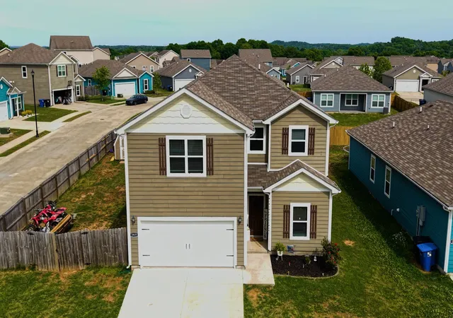Photo 2 of Single family home for sale at 2919 Beeswax St, Columbia, TN 38401 | MLS# 3186172 | Listing updated on 2026-06-04