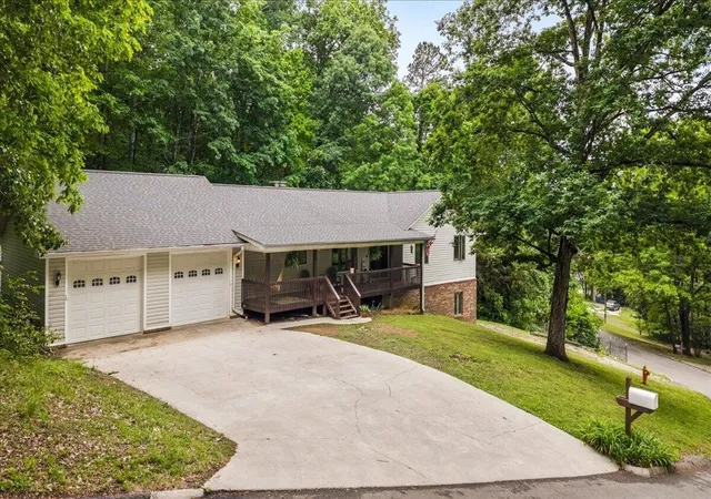 2nd image of 400 Mapleton Dr Nw, Cleveland, TN 37312 | MLS# 3223373