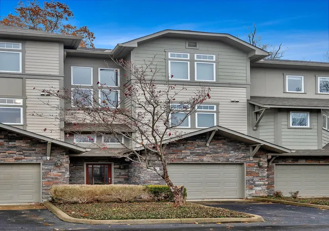 Photo 2 of Townhouse for sale at 320 Old Hickory Blvd #1002, Nashville, TN 37221 | MLS# 3597520 | Listing updated on 2026-09-23