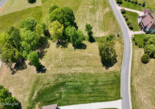 Homes for sale in Morristown, TN | 2414 Starboard Crest Rd, Morristown, TN 37814 | MLS# 3186000