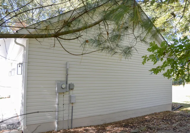 29th image of 329 Hilltop Dr, Crossville, TN 38555 | MLS# 3186004