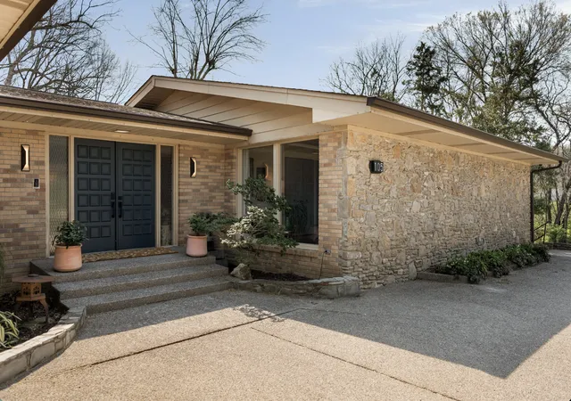 2nd image of 105 Harpeth Hills Dr, Franklin, TN 37069 | MLS# 3186161