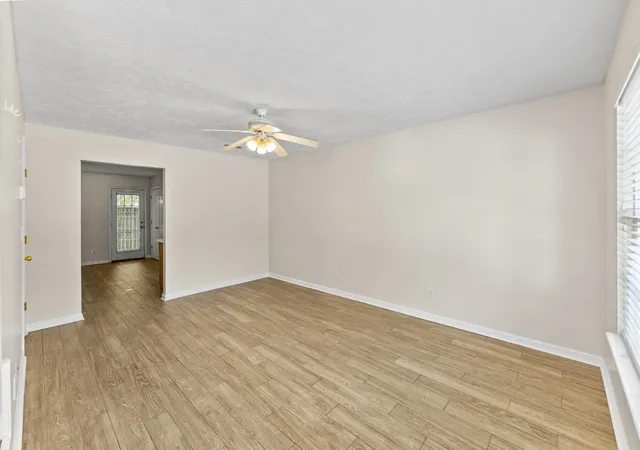 Photo 3 of Townhouse for sale at 1008 Division St, Murfreesboro, TN 37130 | MLS# 3191296 | Listing updated on 2026-09-24