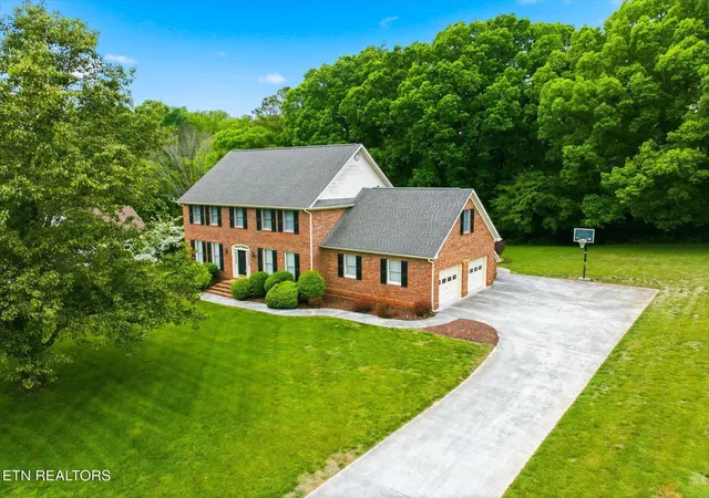 2nd image of 3006 Hawthorne St, Athens, TN 37303 | MLS# 3499870