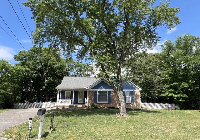 Homes for sale in Antioch, TN | 709 Winter Haven Ct, Antioch, TN 37013 | MLS# 3186580