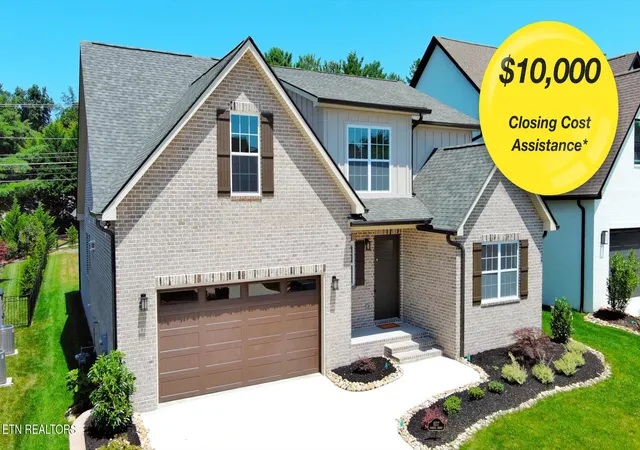 Single family home for sale at 8117 Carolina Cherry Ln, Knoxville, TN 37919 | MLS# 3186428