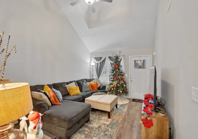 Photo 4 of Townhouse for sale at 3205 Appaloosa Ct, Murfreesboro, TN 37129 | MLS# 3186477 | Listing updated on 2026-09-28