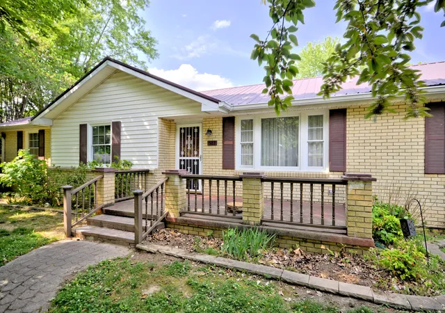 Homes for sale in Clarksville, TN | 583 Orman Dr, Clarksville, TN 37042 | MLS# 3186644