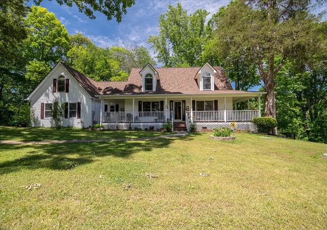 2nd image of 1518 Old Waynesboro Hwy, Lawrenceburg, TN 38464 | MLS# 3186710