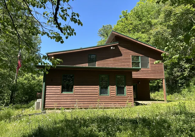 Homes for sale in Pleasant Shade, TN | 140 Carver Hollow Rd, Pleasant Shade, TN 37145 | MLS# 3186709
