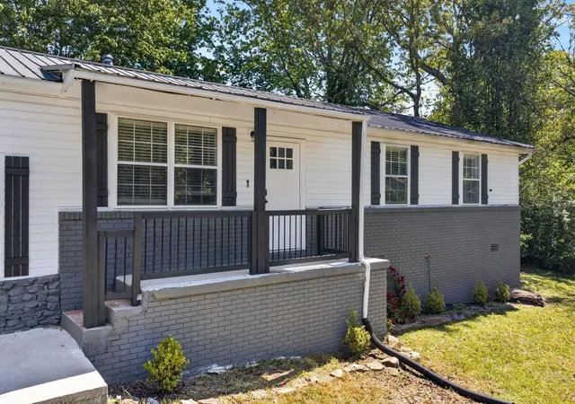 3rd image of 651 Prentice St, Crossville, TN 38555 | MLS# 3186781