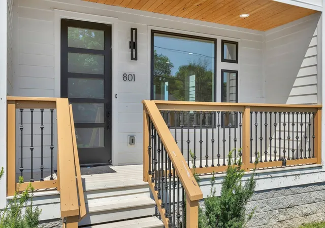 2nd image of 801 25th Ave N, Nashville, TN 37208 | MLS# 3191408
