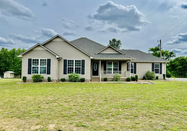 Homes for sale in Pulaski, TN | 4861 Little Dry Creek Rd, Pulaski, TN 38478 | MLS# 3189980