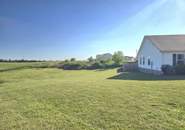 3rd image of 101 Bob White Trl, Oak Grove, KY 42262 | MLS# 3187075
