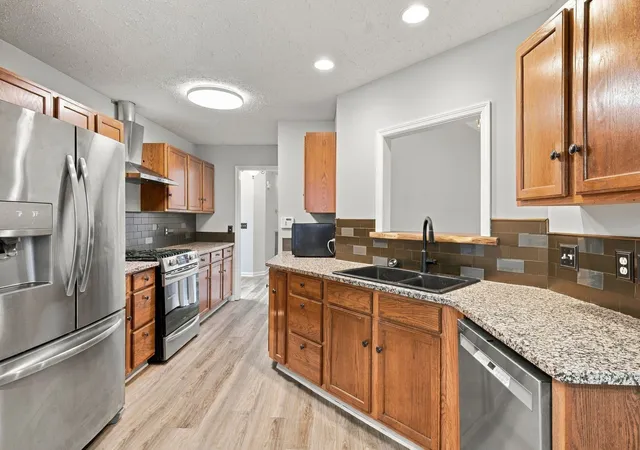 Photo 1 of Single family home for sale at 122 Mansker Park Dr, Hendersonville, TN 37075 | MLS# 3189428 | Listing updated on 2026-10-03