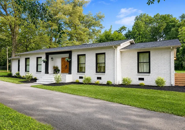 Photo 3 of Single family home for sale at 296 Big Rock Rd, Smithville, TN 37166 | MLS# 3187106 | Listing updated on 2026-09-30