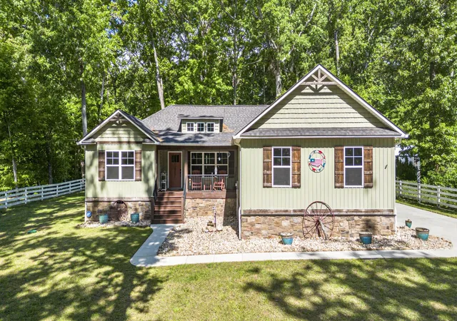 Photo 1 of Sale Pending at 330 Old Tasso Pl Ne, Cleveland, TN 37312 | MLS# 3223721 | Listing updated on 2026-08-26