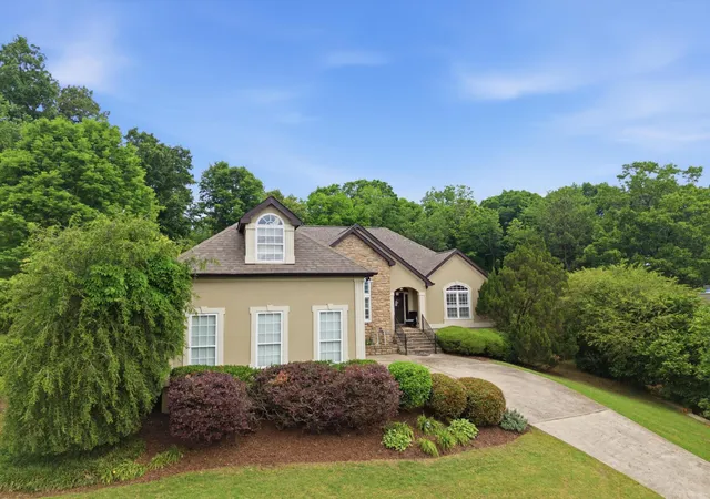 3rd image of 9449 Lazy Circles Dr, Ooltewah, TN 37363 | MLS# 3301769