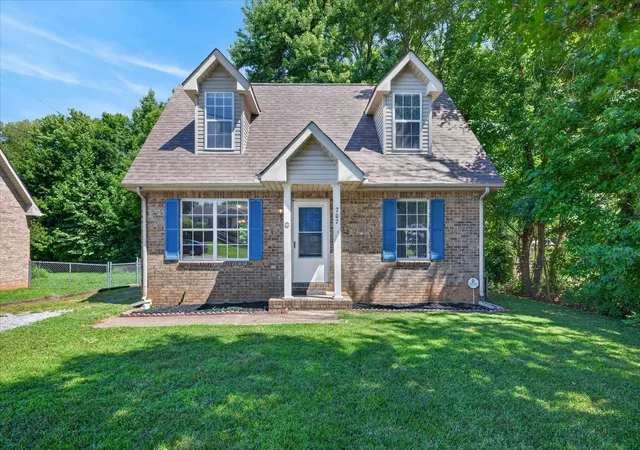 Homes for sale in Clarksville, TN | 707 Anita Ct, Clarksville, TN 37042 | MLS# 3232378