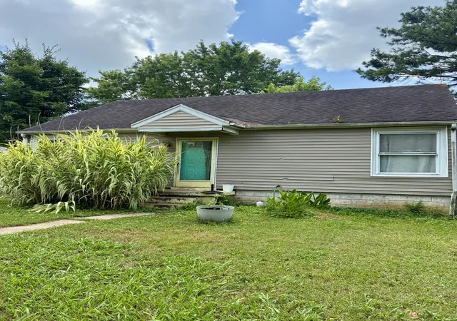 Homes for sale in Lewisburg, TN | 917 Maple St, Lewisburg, TN 37091 | MLS# 3189635