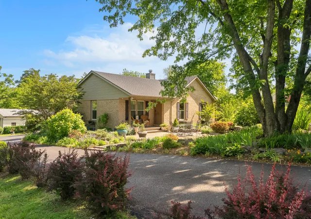Photo 1 of Single family home for sale at 2740 Critz Ln, Thompsons Station, TN 37179 | MLS# 3190511 | Listing updated on 2026-08-11