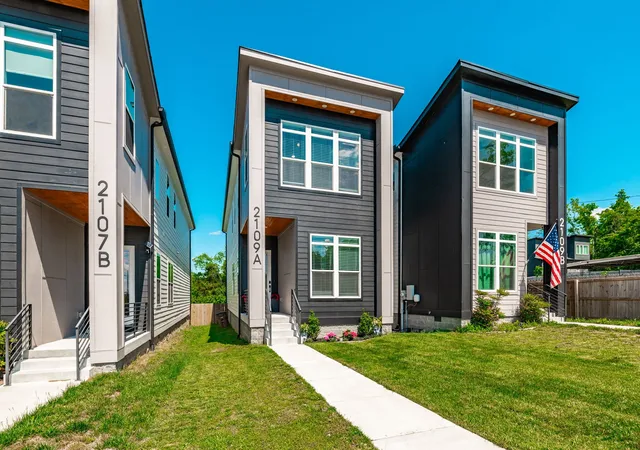 3rd image of 2109A Courtney Ave, Nashville, TN 37218 | MLS# 3200478