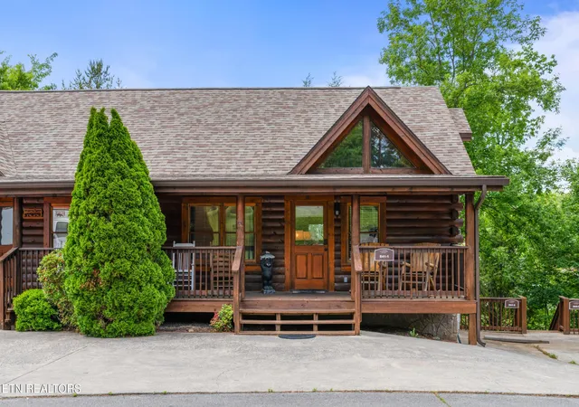 1st image of 841 Golf View Blvd, Pigeon Forge, TN 37863 | MLS# 3307278