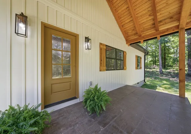 Homes for sale in Waverly, TN | 700 Hillcrest Rd, Waverly, TN 37185 | MLS# 3190017