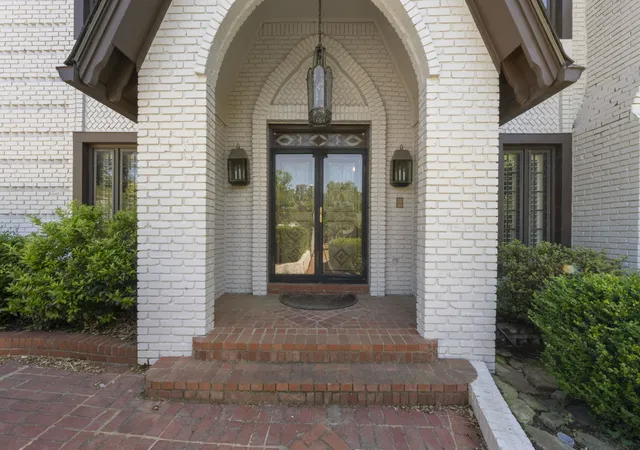 Photo 3 of Single family home for sale at 8449 Lansingwood Cv, Germantown, TN 38139 | MLS# 3545268 | Listing updated on 2026-10-01
