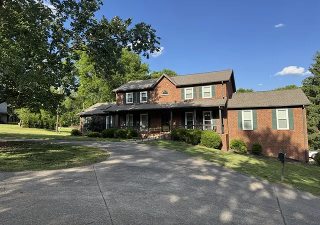 Photo 1 of Single family home for sale at 1616 Anderson Rd, Hendersonville, TN 37075 | MLS# 3190191 | Listing updated on 2026-10-01