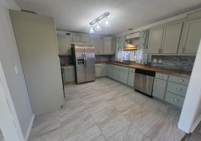 4th image of 1306 Old Estill Springs Rd, Tullahoma, TN 37388 | MLS# 3189941