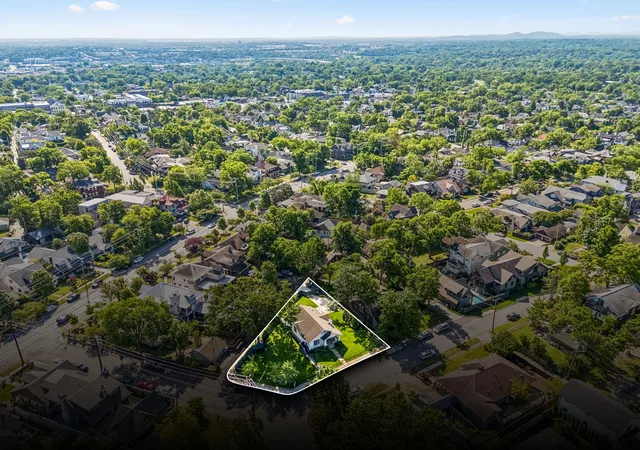 70th image of 2200 Oakland Ave, Nashville, TN 37212 | MLS# 3190442