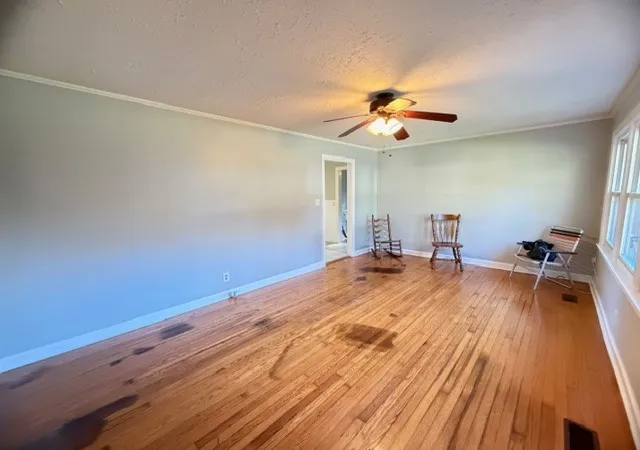 Photo 3 of Sale Pending at 205 8th Avenue NW, Winchester, TN 37398 | MLS# 3190072 | Listing updated on 2026-08-31