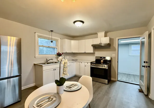 Photo 3 of Single family home for sale at 3305 Spears Rd, Nashville, TN 37207 | MLS# 3190090 | Listing updated on 2026-05-05
