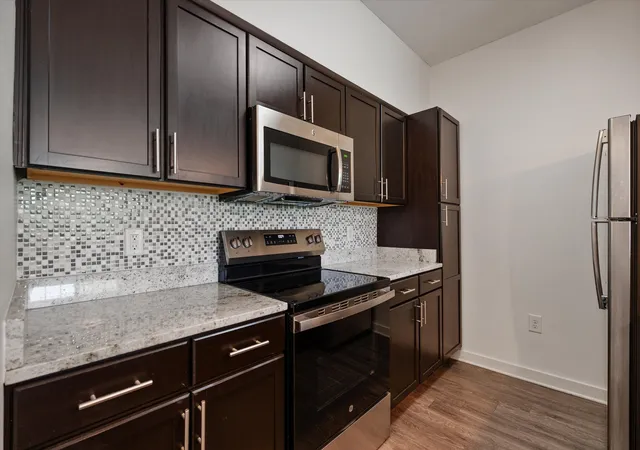 Listing Photo 5 - Condo for sale in building located at 414 Rosedale Ave, Nashville, TN 37211 - Unit #310
