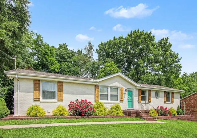 1st image of 604 Dorothy Dr, Goodlettsville, TN 37072 | MLS# 3208140