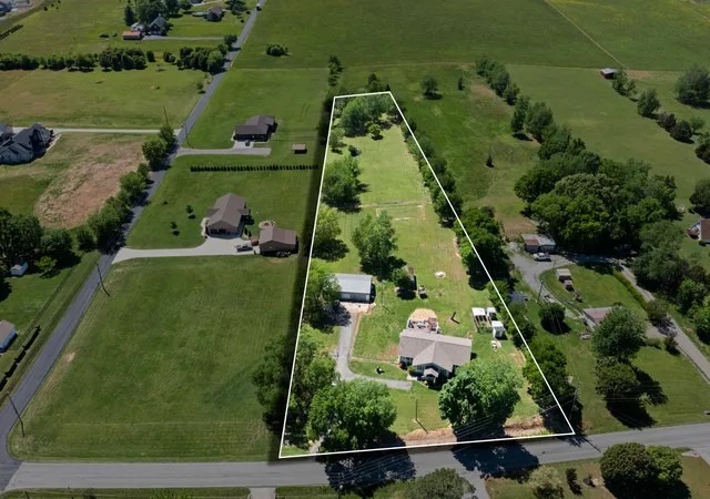 Photo 1 of Single family home for sale at 3474 Pleasant Grv Rd, White House, TN 37188 | MLS# 3194202 | Listing updated on 2026-06-06