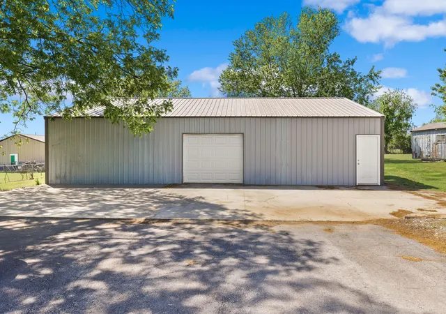 Photo 4 of Single family home for sale at 3474 Pleasant Grv Rd, White House, TN 37188 | MLS# 3194202 | Listing updated on 2026-06-06