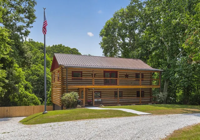 Homes for sale in Pegram, TN | 4054 Sams Creek Rd, Pegram, TN 37143 | MLS# 3260474