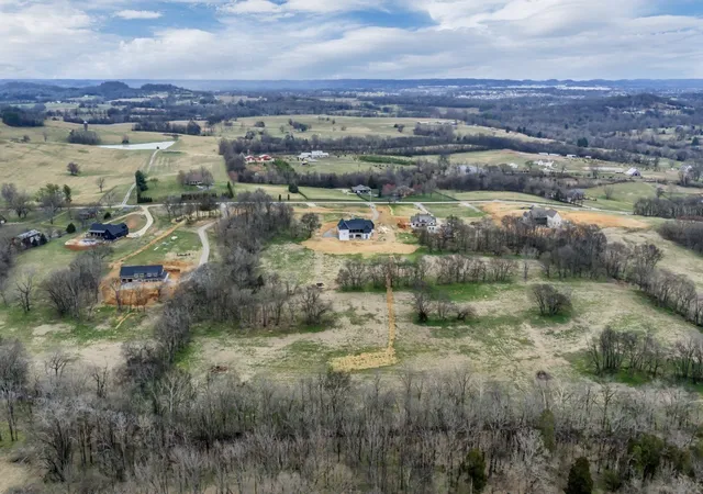 37th image of 2388 Darks Mill Rd, Columbia, TN 38401 | MLS# 3192976