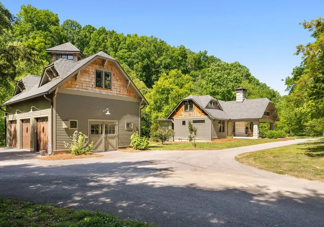 Photo 3 of Single family home for sale at 5401 Old Hwy 96, Franklin, TN 37064 | MLS# 3190404 | Listing updated on 2026-07-31
