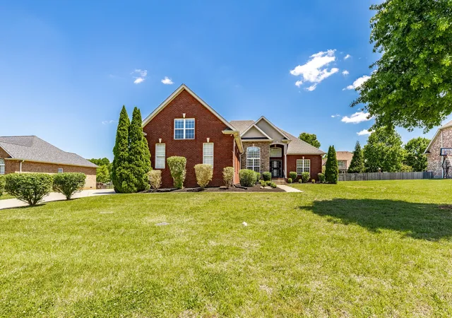 Homes for sale in Greenbrier, TN | 4037 Brimestone Way, Greenbrier, TN 37073 | MLS# 3197799