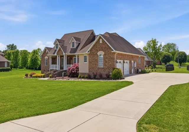 Homes for sale in Tullahoma, TN | 102 Highpoint Blvd, Tullahoma, TN 37388 | MLS# 3213701