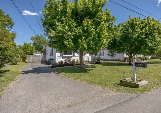 2nd image of 1413 Sunset Dr, Franklin, TN 37064 | MLS# 3205973