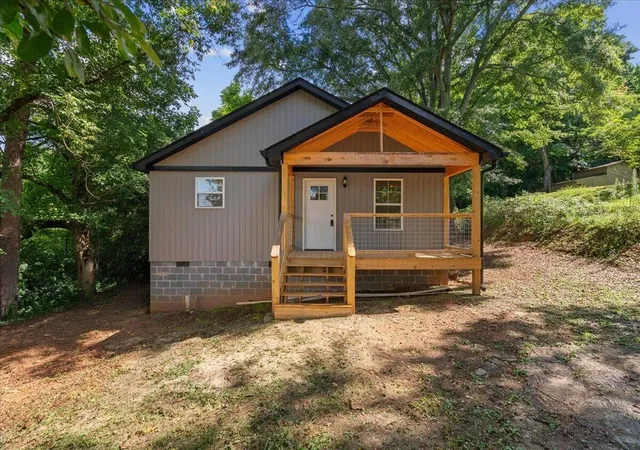 1st image of 1001 Colerain Street, La Fayette, GA 30728 | MLS# 3190347