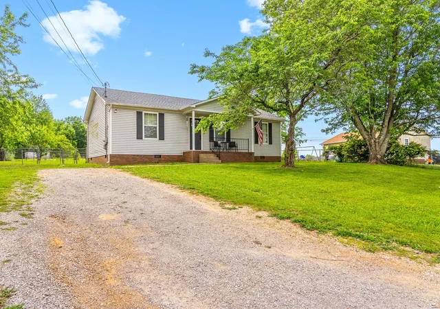 Homes for sale in Oak Grove, KY | 602 Artic Ave, Oak Grove, KY 42262 | MLS# 3190410